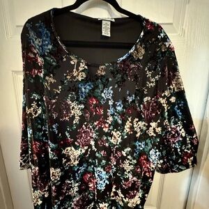 Catherines Black Floral Women's VelourBlouse